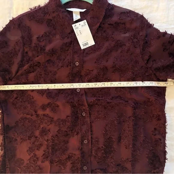 H&M Jacquard Weave Textured Burgundy Button-Up Blouse - Picture 7 of 12